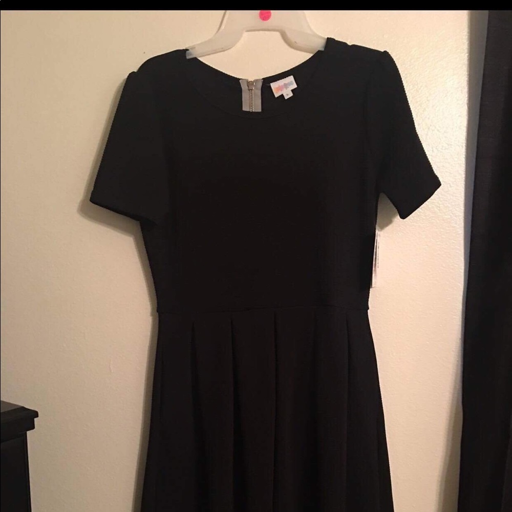 Lularoe L Black Amelia